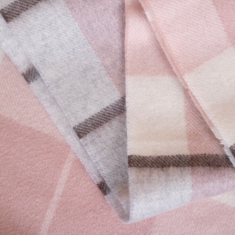 100% Cashmere Plaid Scarf